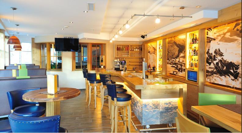 Hotel Garni Castel B&B Ишгъл Екстериор снимка