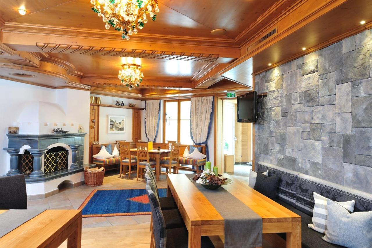 Hotel Garni Castel B&B Ишгъл Екстериор снимка