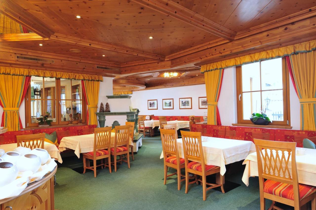 Hotel Garni Castel B&B Ишгъл Екстериор снимка