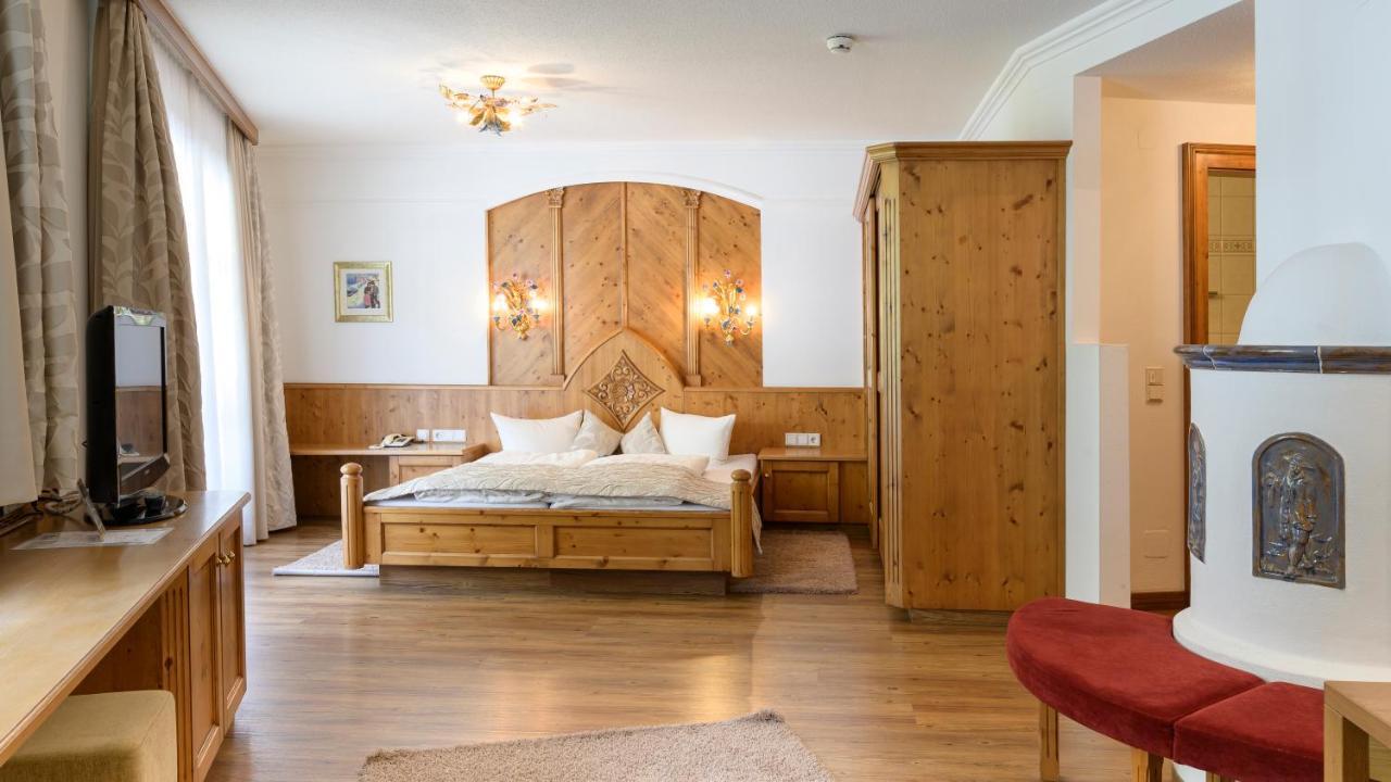 Hotel Garni Castel B&B Ишгъл Екстериор снимка
